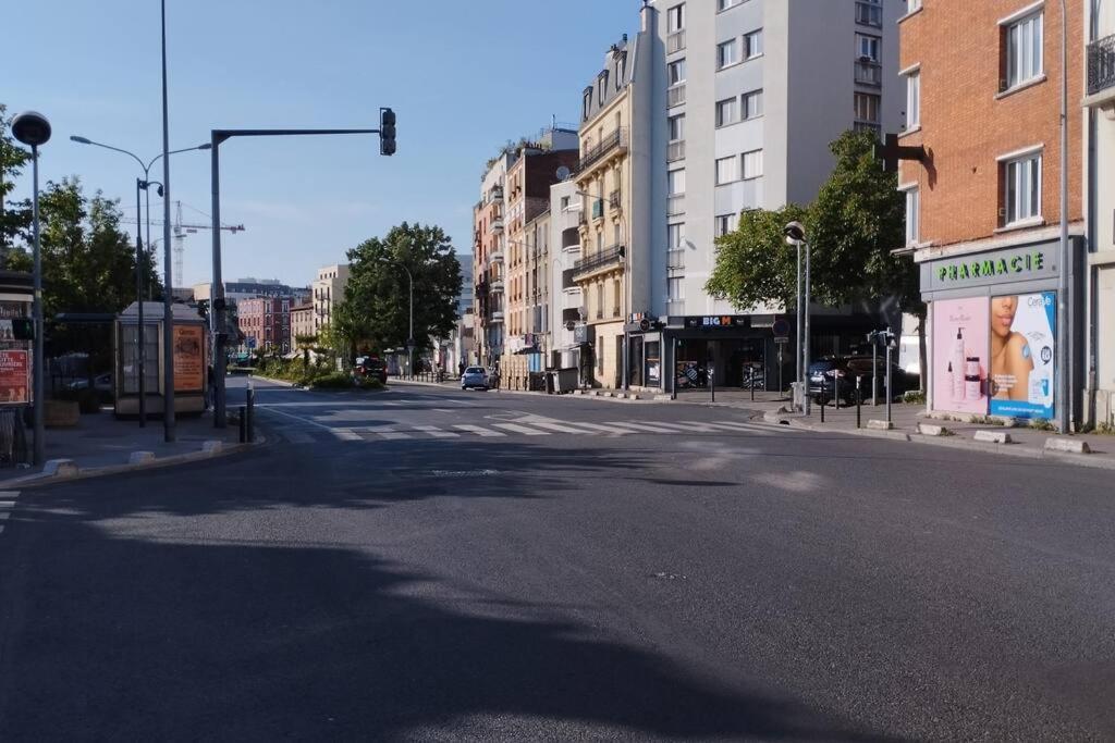 Joli Appart A 10 Minutes De Paris En Metro - Parking Offert Сент-Уан Экстерьер фото